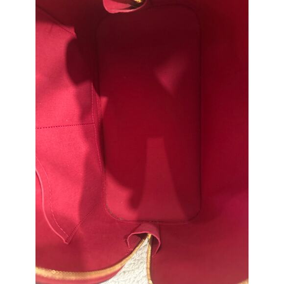 Louis Vuitton Monogram Vernis Alma PM in Patent Indian Rose Red - Picture 2 of 7